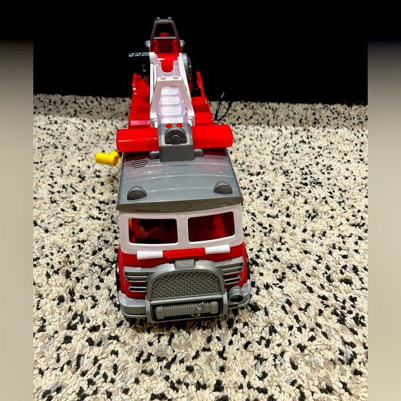 Paw patrol fire truck toy - Picture 2 of 3